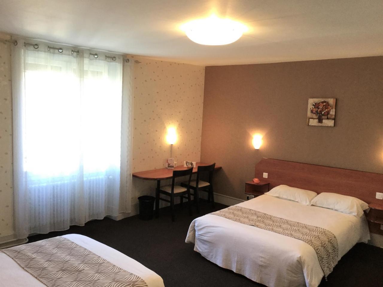Nouvel Hotel Лон-ле-Соньє Екстер'єр фото